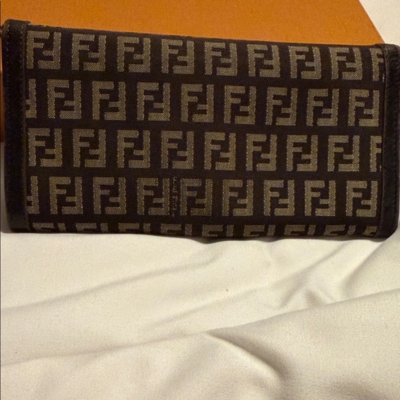 Fendi Brown Zucca FF Logo Continental Wallet with Silver Buckle - Picture 3 of 11